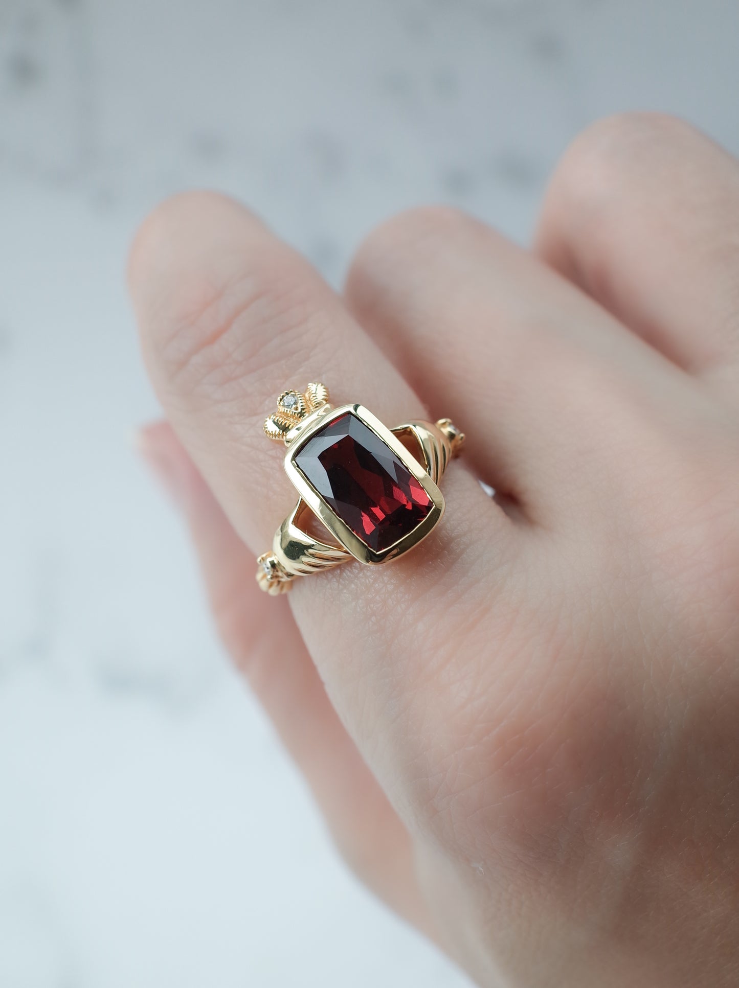 Rhodolite Garnet Claddagh Ring