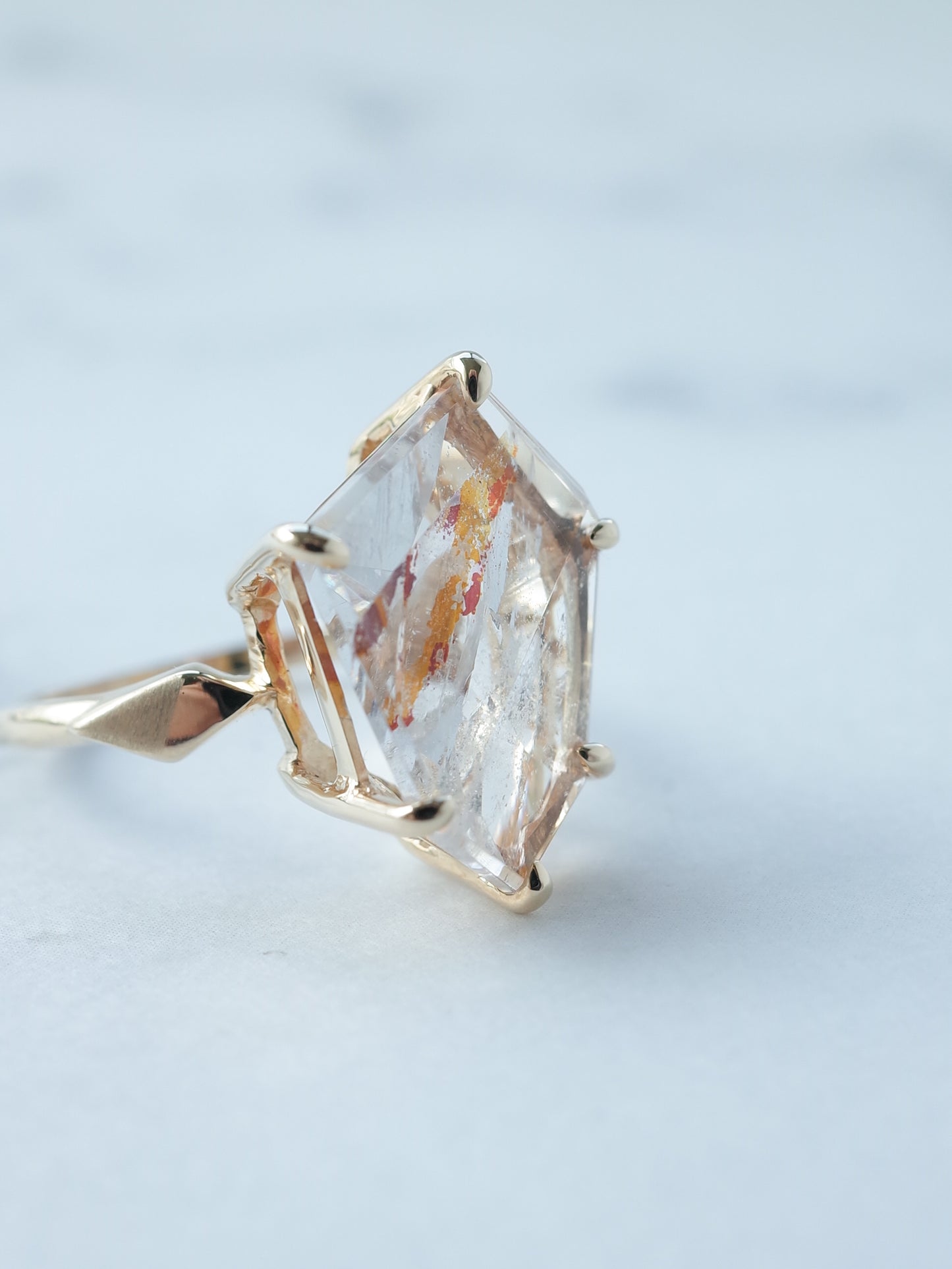 Aurora Quartz  / cut by CANNA - 1