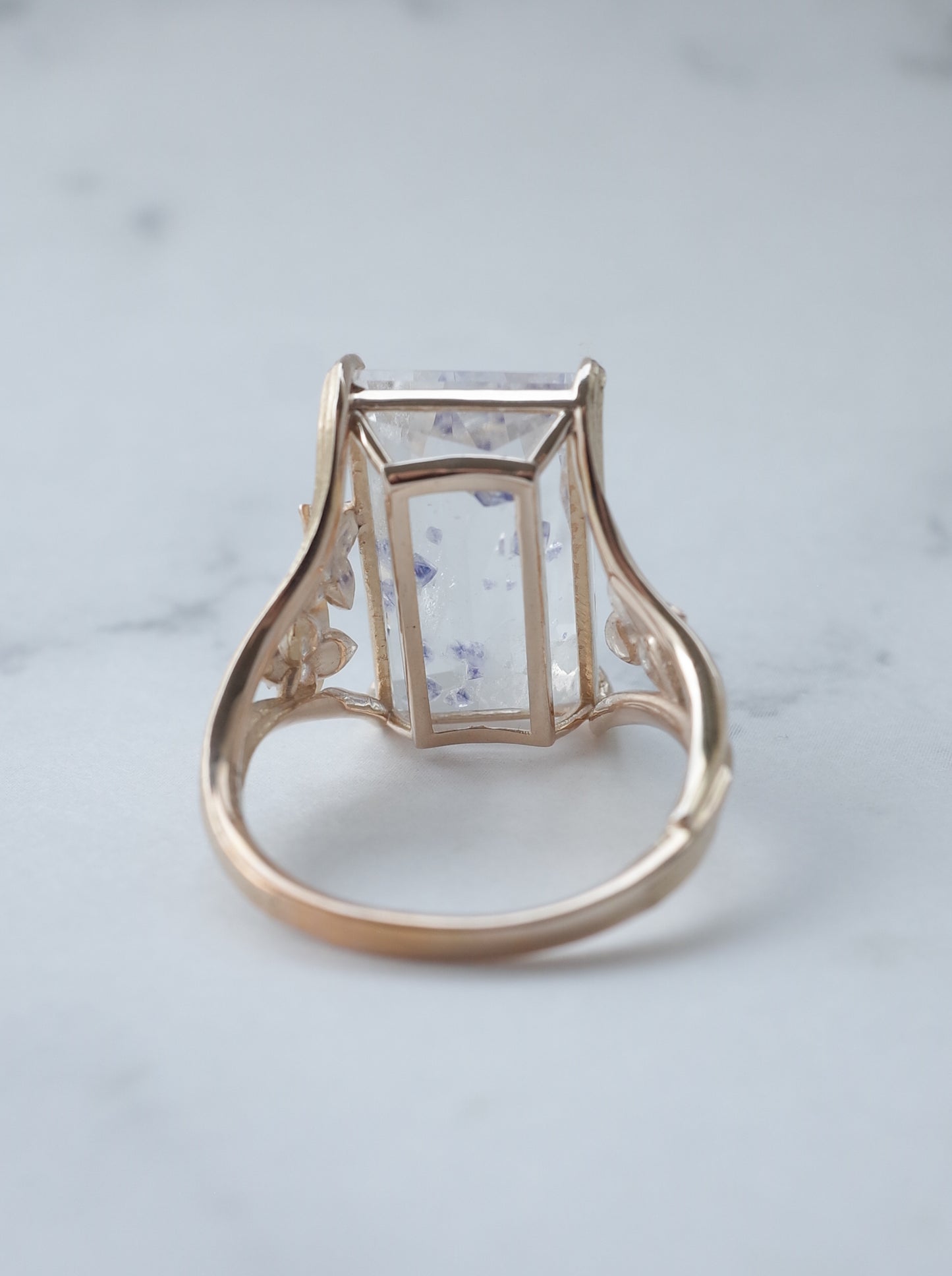 Fluorite in Quartz / cut by CANNA - d1