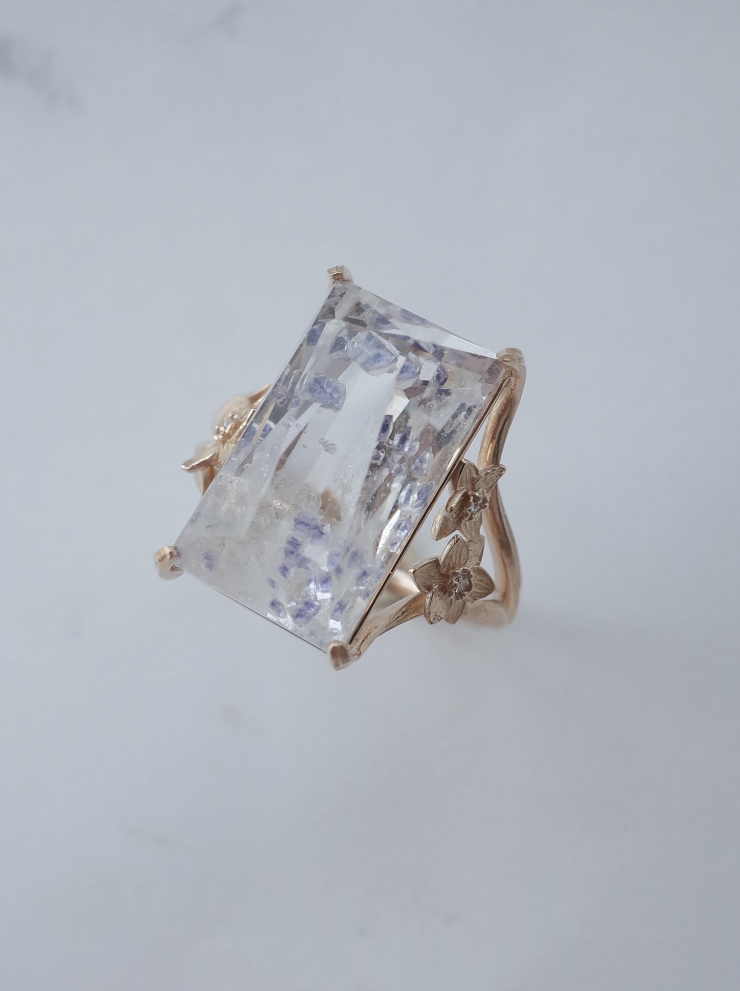 Fluorite in Quartz / cut by CANNA - d1