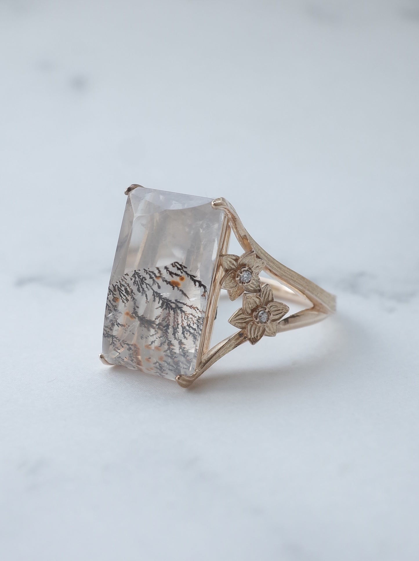 Dendritic Quartz / cut by CANNA - d4