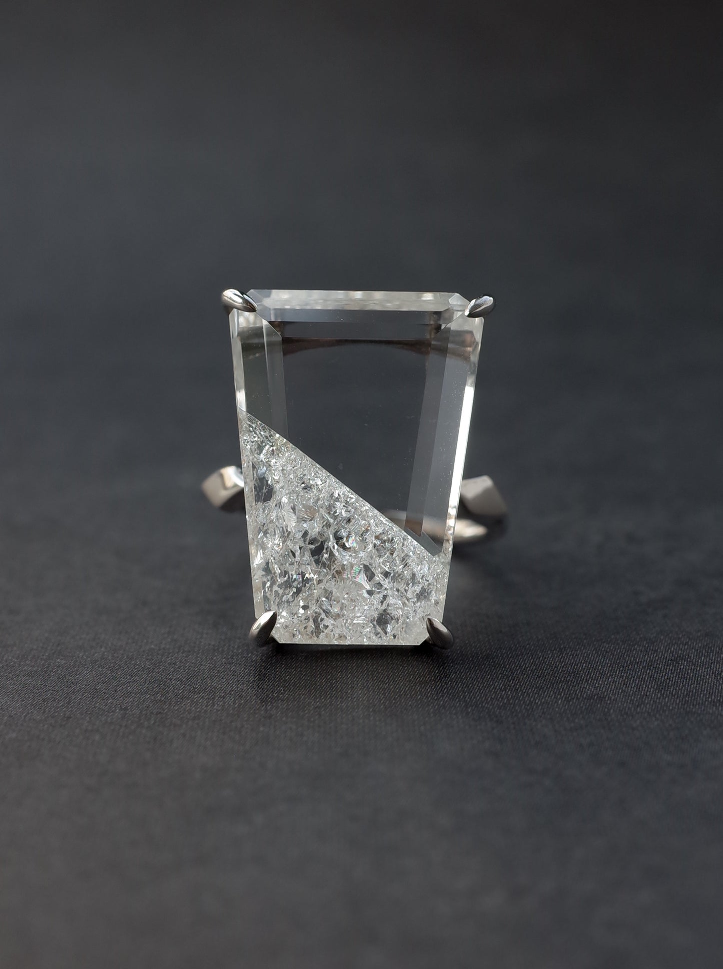 Crash Quartz Ring   / cut by CANNA