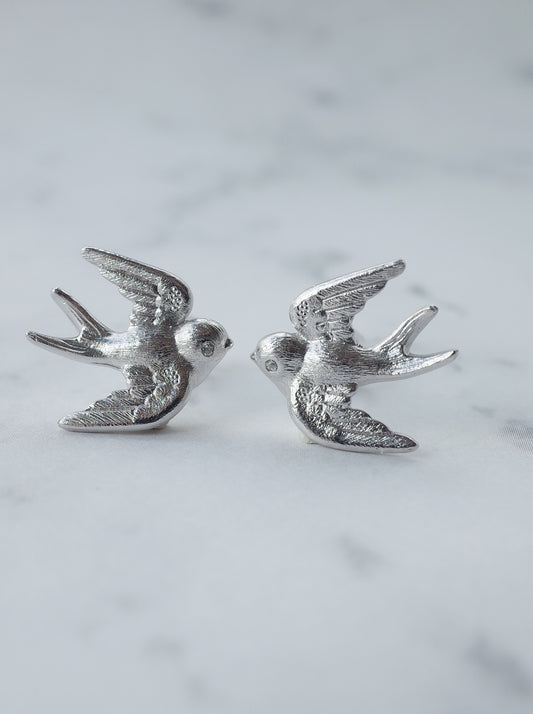 SWALLOW stud earrings