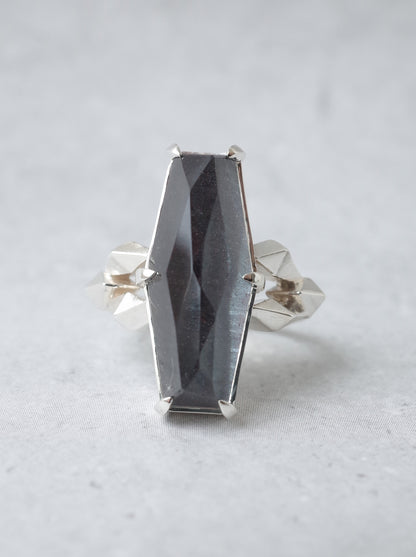 Hematite in Quartz CRYSTALLIZE Ring / cut by CANNA