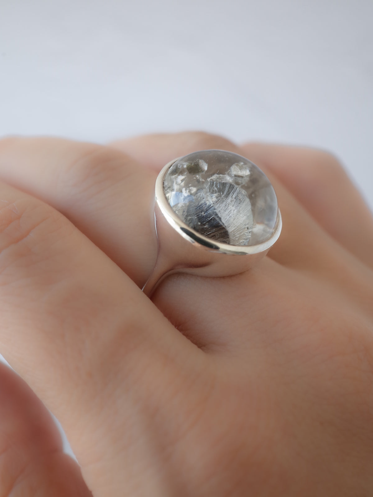 Biotite in Quartz Ring