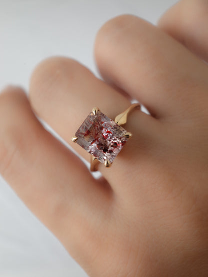 Lepidocrocite in Quartz Ring