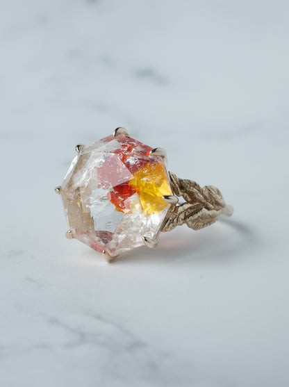 Aurora Quartz Ring / cut by CANNA -f1