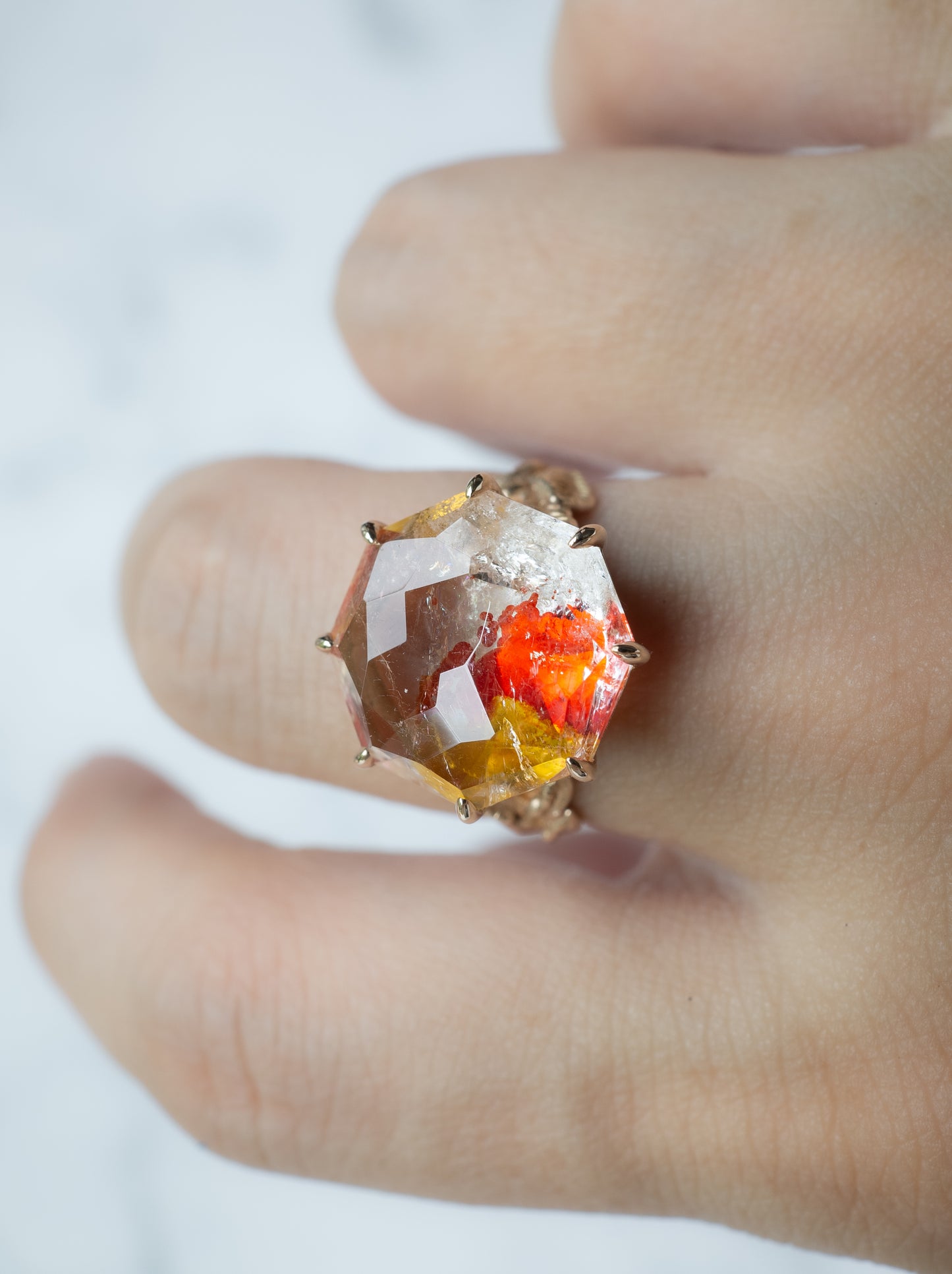 Aurora Quartz Ring / cut by CANNA -f1