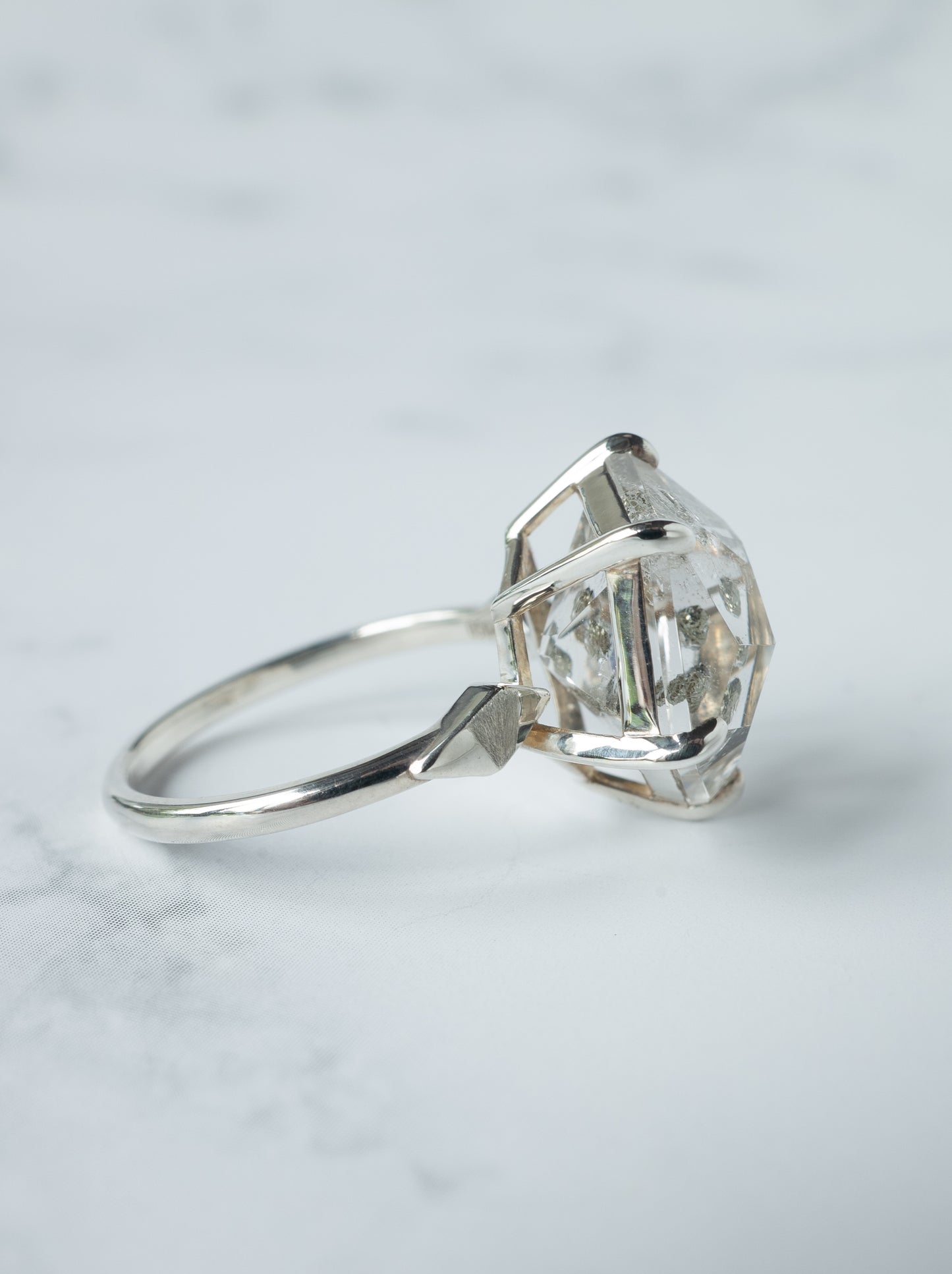Pyrite in Quartz Ring / cut by CANNA
