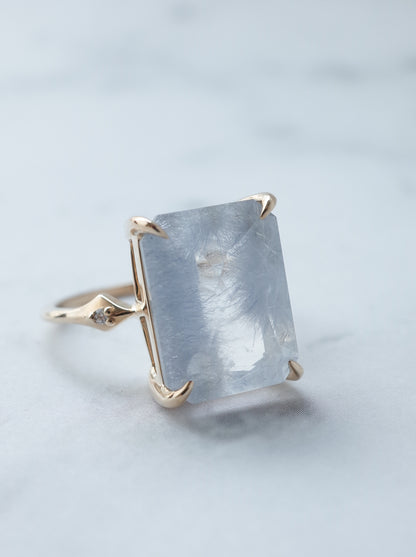 Dumorutierite in Quartz Ring cut by CANNA -2