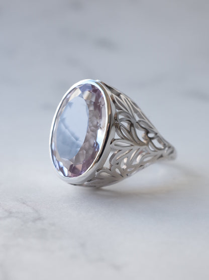 AGAPANTHUS Light Amethyst Ring