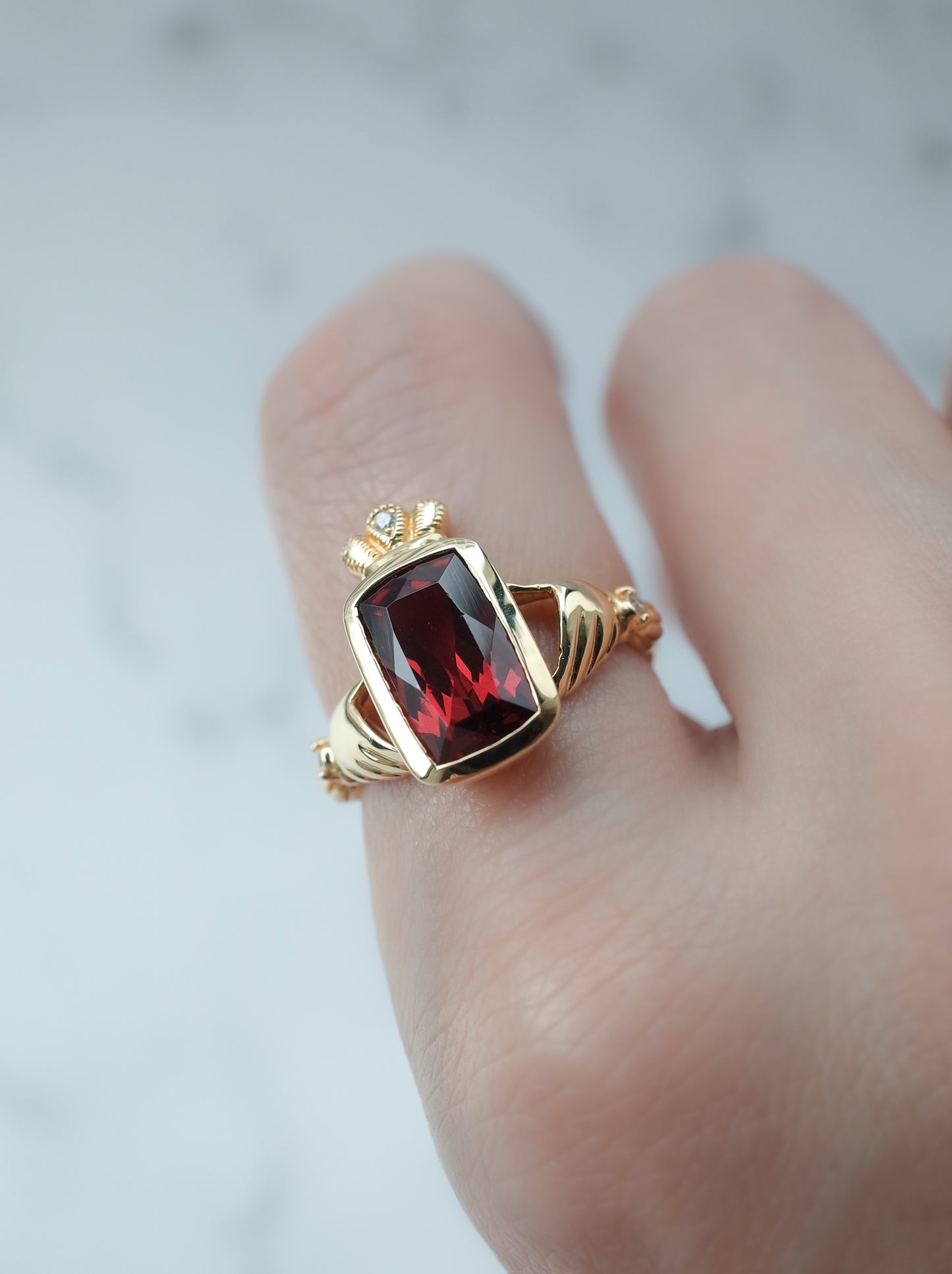 Rhodolite Garnet Claddagh Ring