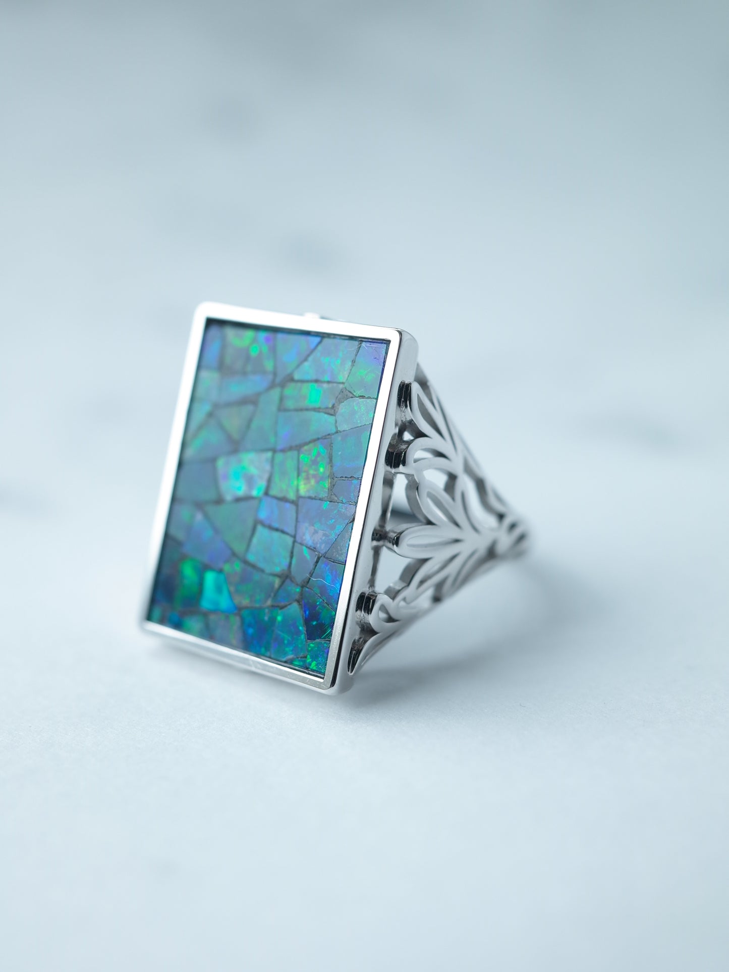 AGAPANTHUS Mosaic Opal Ring
