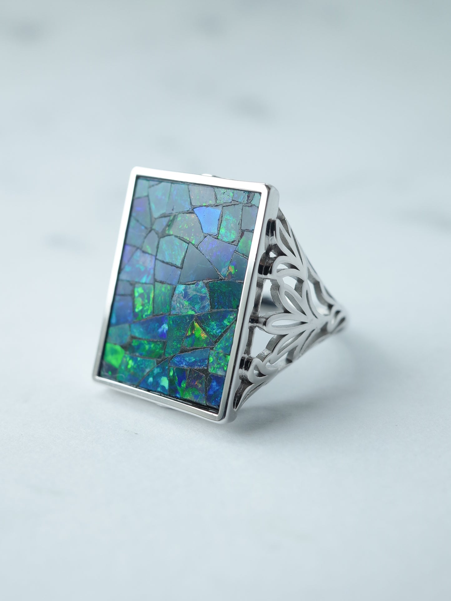 AGAPANTHUS Mosaic Opal Ring