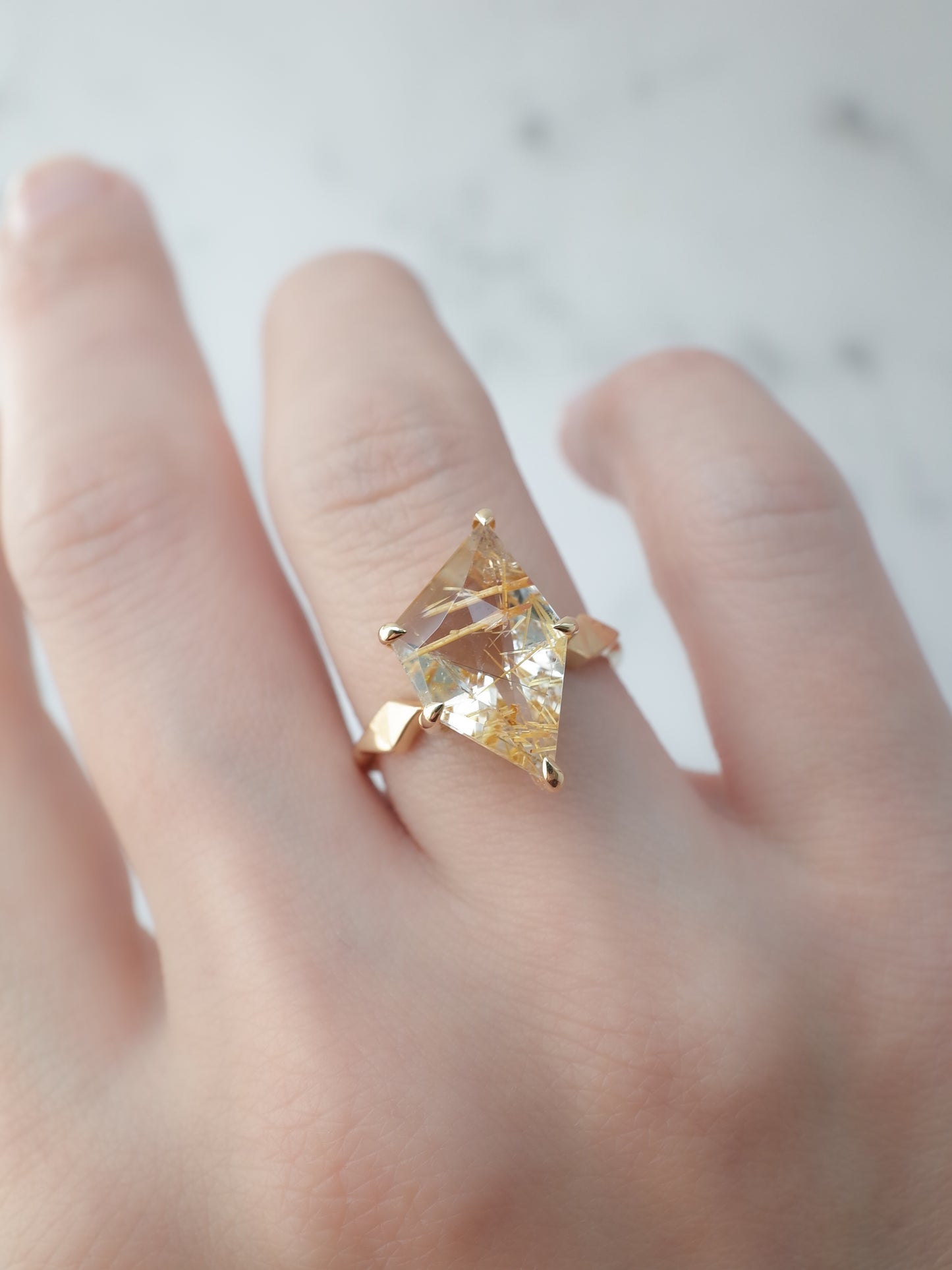 Rutilated Quartz / cut by CANNA