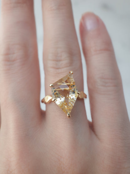 Rutilated Quartz / cut by CANNA