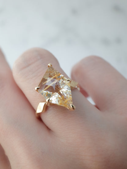 Rutilated Quartz / cut by CANNA