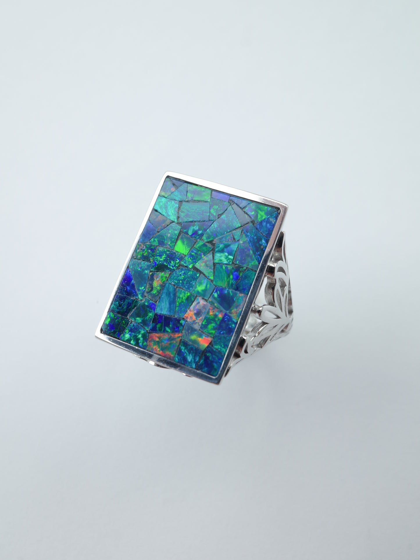 AGAPANTHUS Mosaic Opal Ring