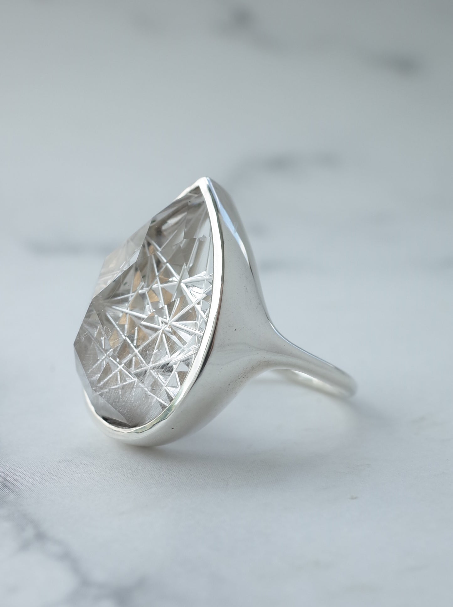 甲州貴石切子 Platinum Ruteilated Quartz Ring