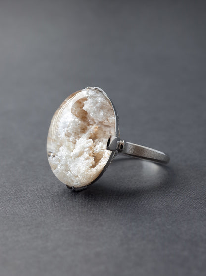 Neo Vintage White Garden Quartz Ring - 2