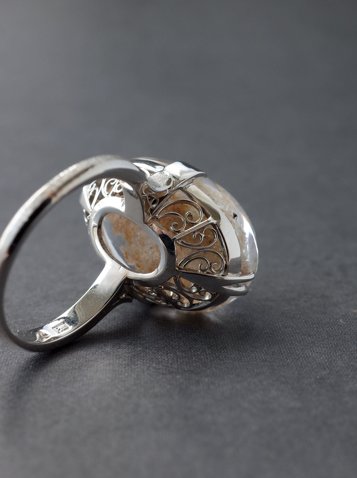 Neo Vintage White Garden Quartz Ring - 2