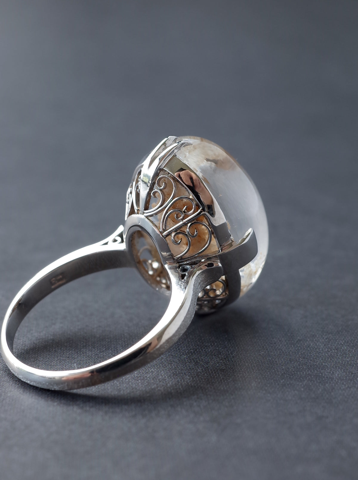 Neo Vintage White Garden Quartz Ring - 2