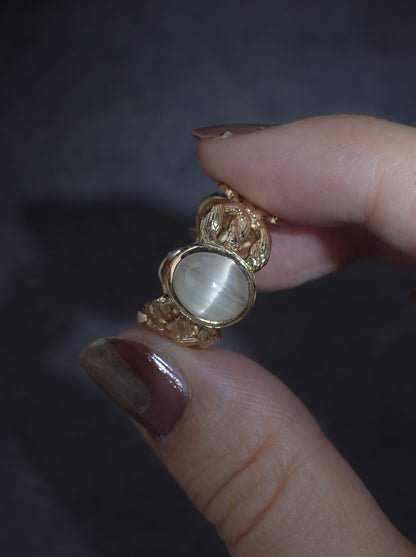 Cat`s Eye Topaz ARAN Ring - Scalloped 8