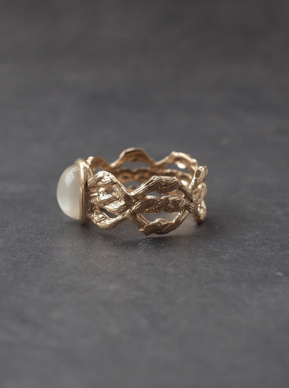 Cat`s Eye Topaz ARAN Ring - Scalloped 8