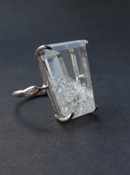 Crash Quartz Ring   / cut by CANNA