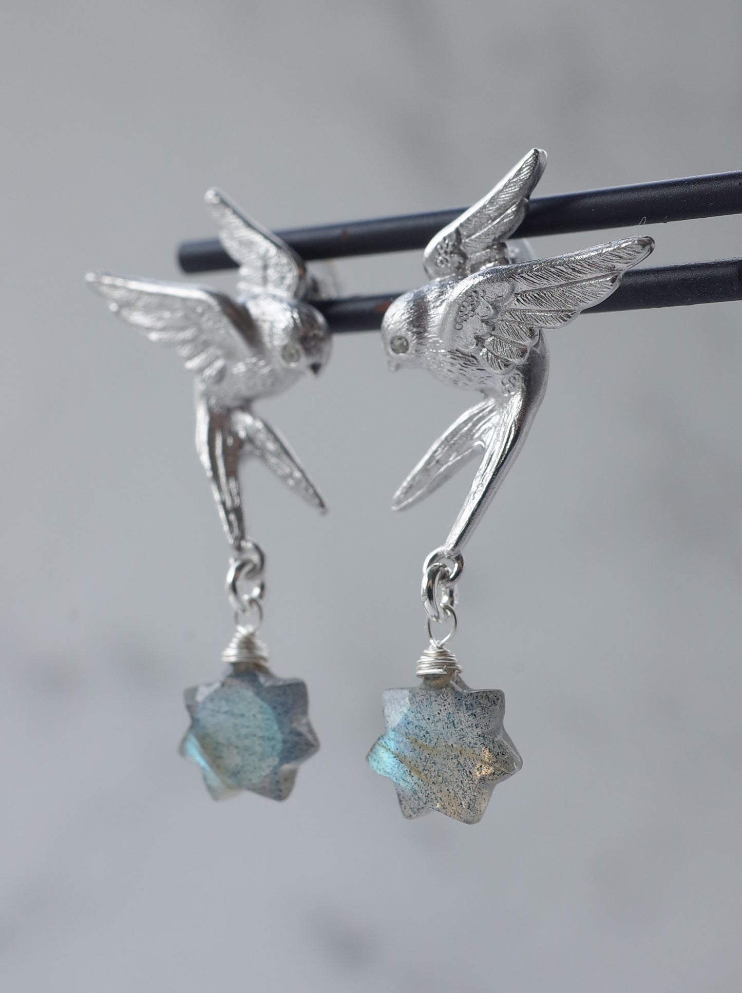 SWALLOW stud earrings with STAR