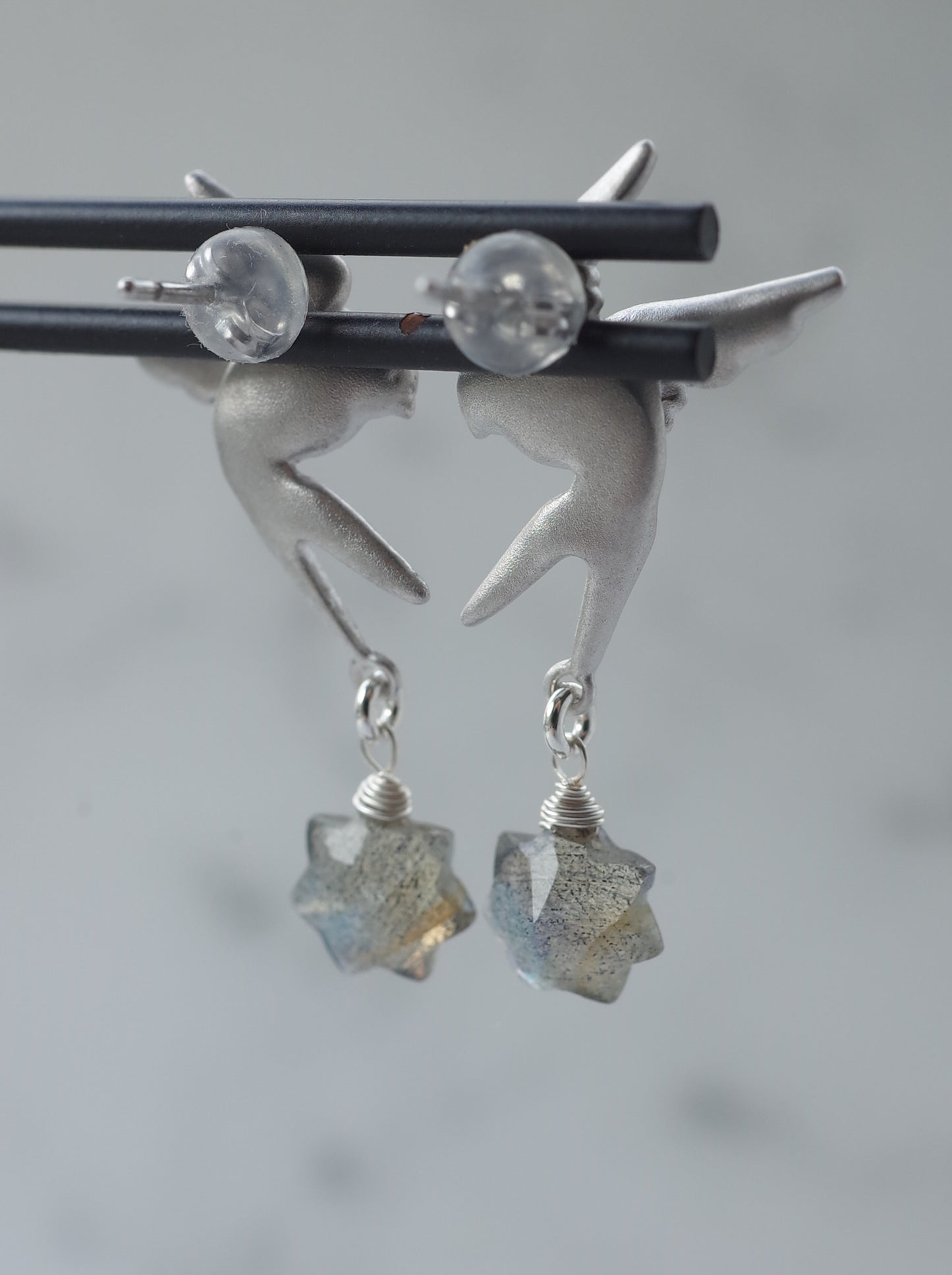 SWALLOW stud earrings with STAR