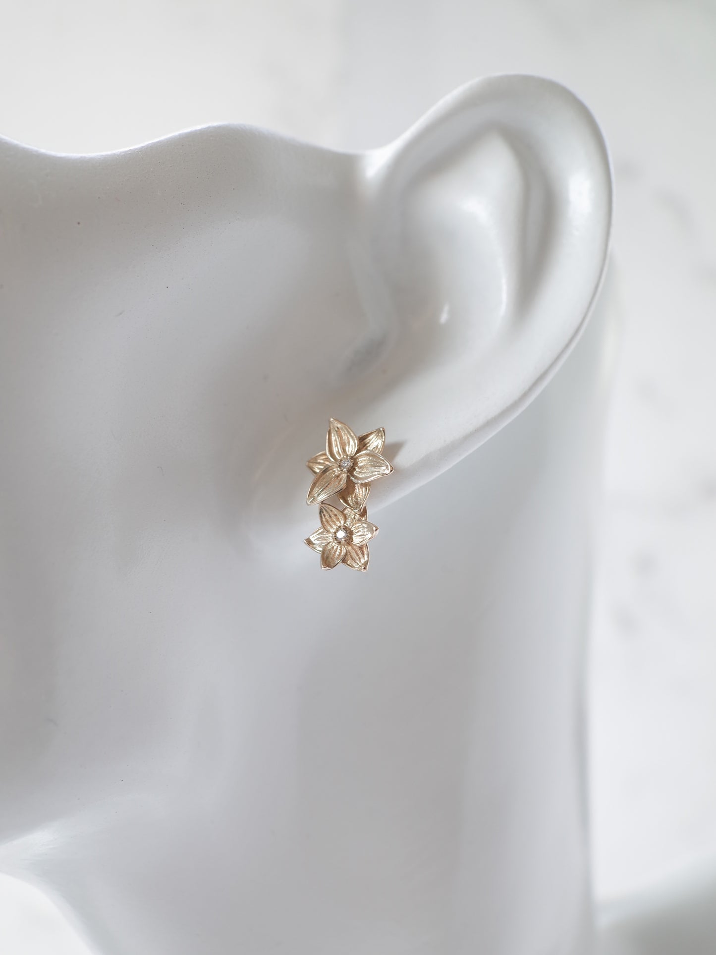 DAFFODIL stud earrings  Single - M