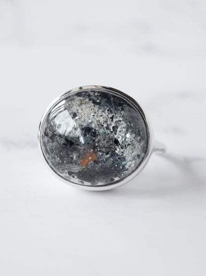 Hematite in Quartz Ring
