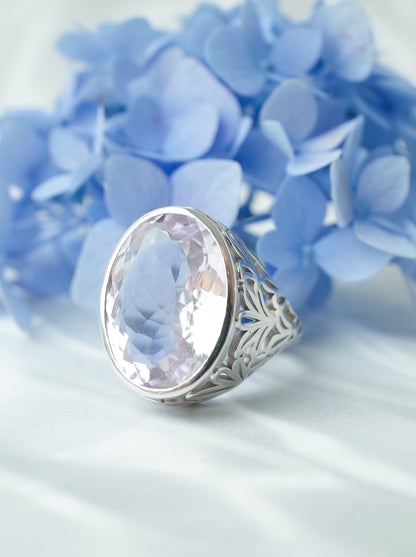 AGAPANTHUS Light Amethyst Ring