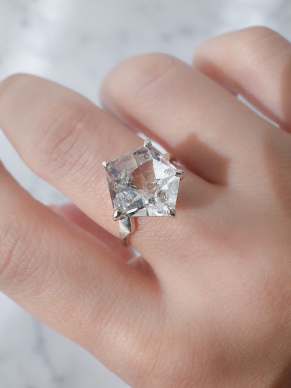Pyrite in Quartz Ring / cut by CANNA