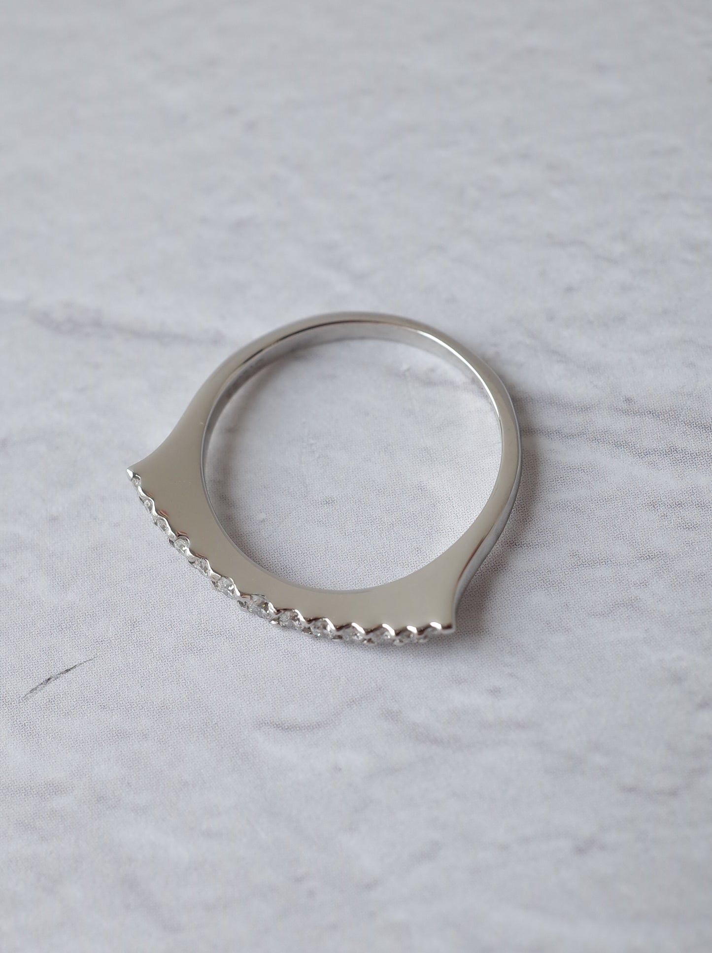 Lunarc Stacking Ring Pt950