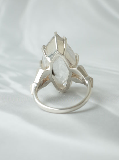 Platinum Ruteilated Quartz CRYSTALLIZE Ring  / cut by CANNA