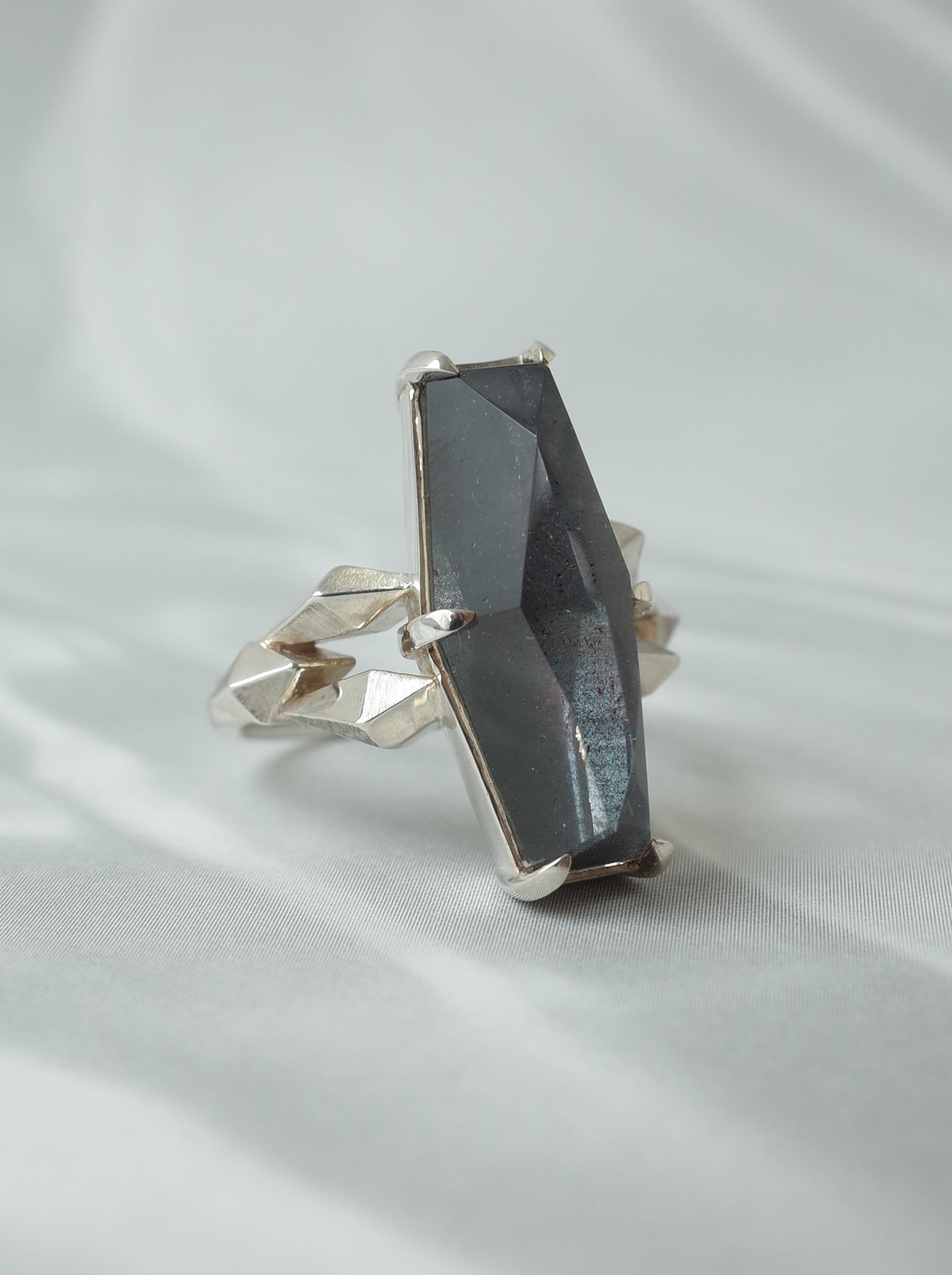 Hematite in Quartz CRYSTALLIZE Ring / cut by CANNA
