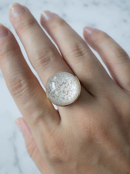 Cristobalitei n Quartz Ring