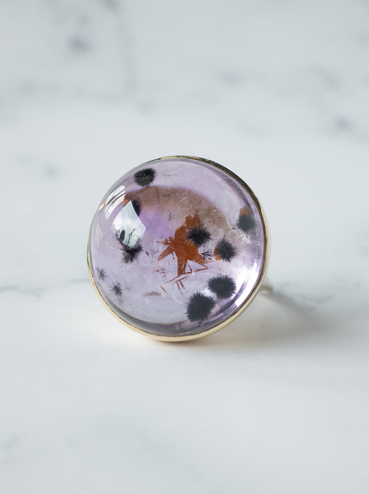 Romanechite in Quartz Ring