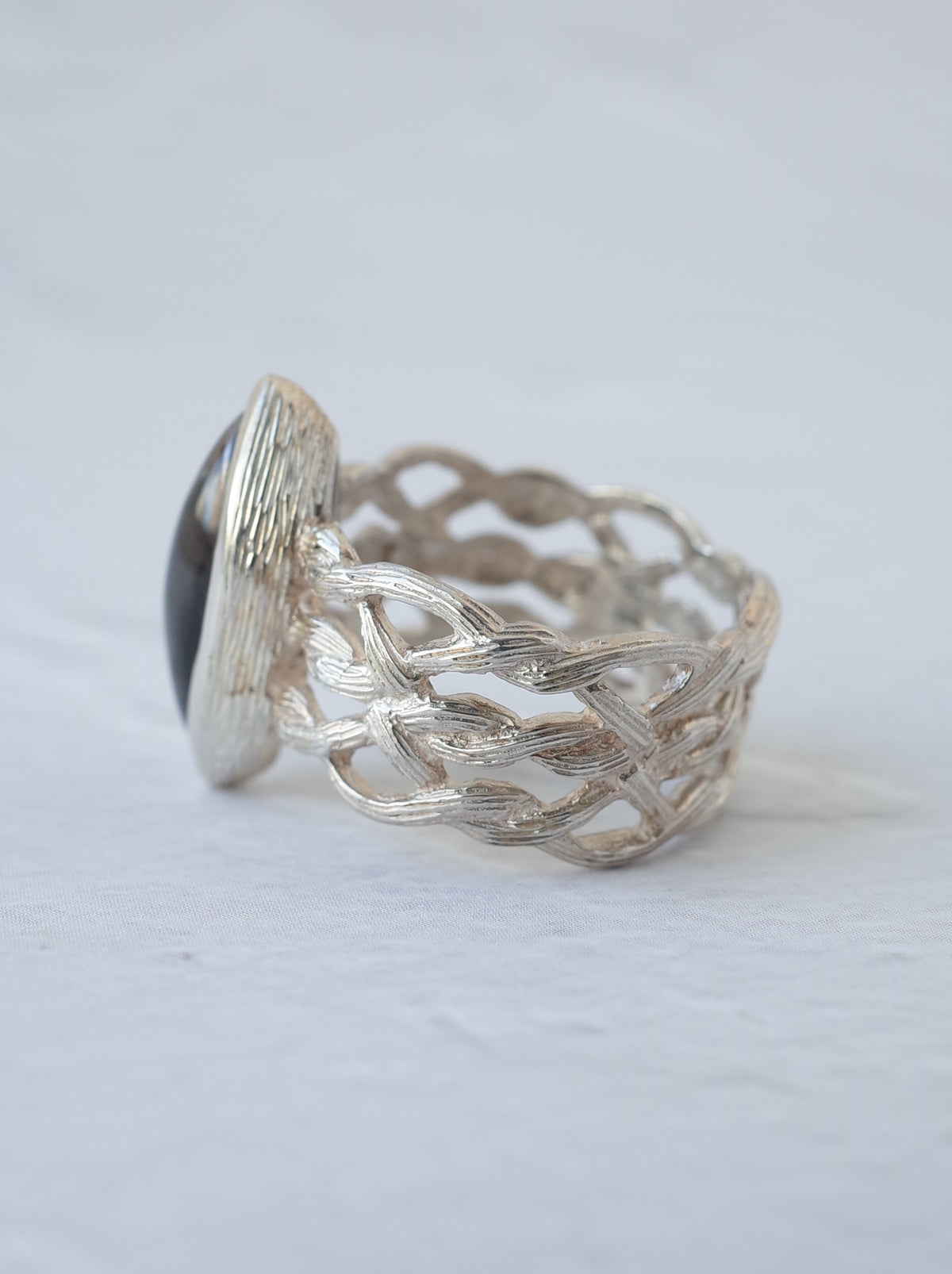 Brookite in Quartz ARAN Ring　