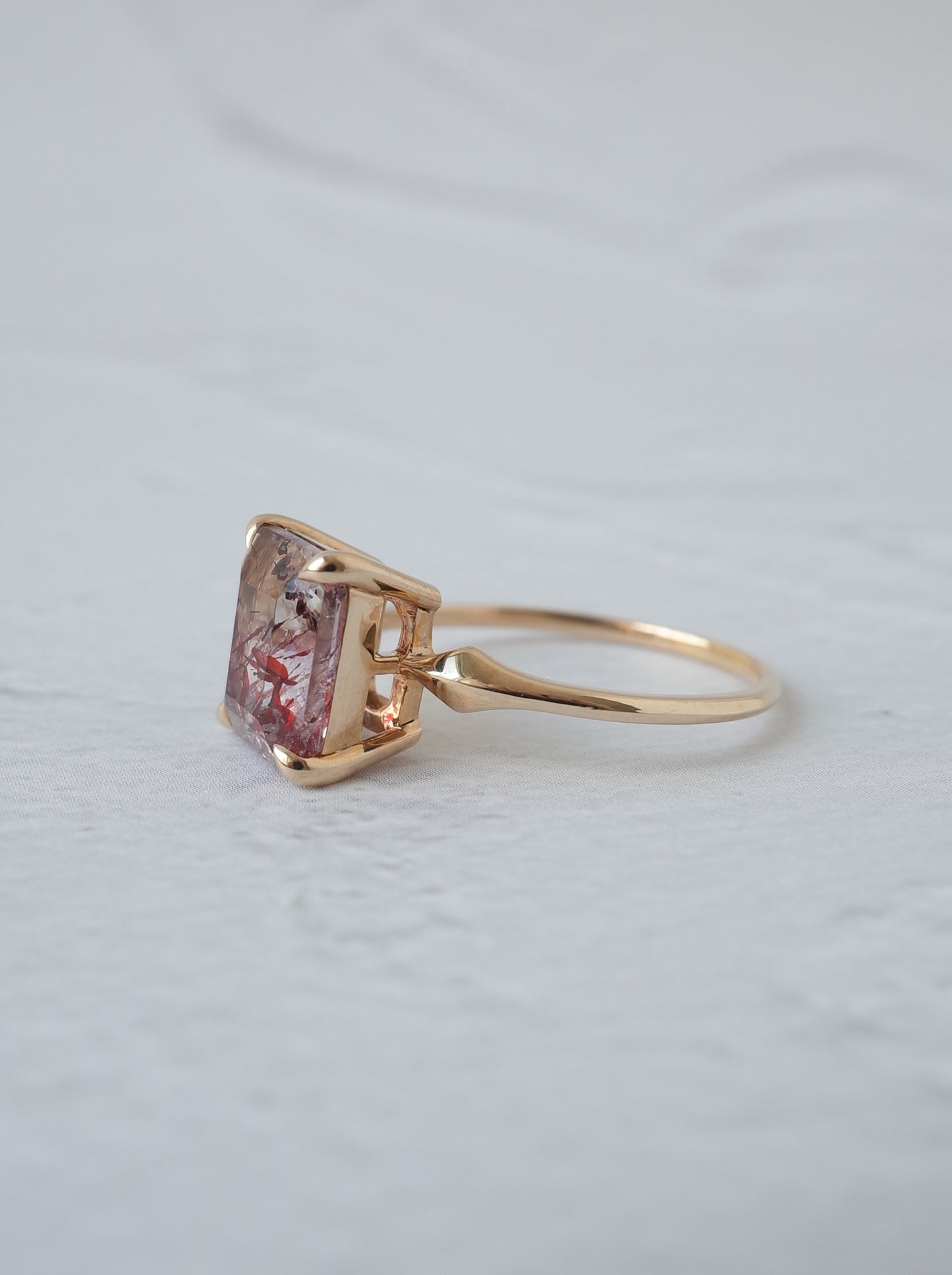 Lepidocrocite in Quartz Ring