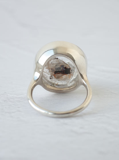Biotite in Quartz Ring