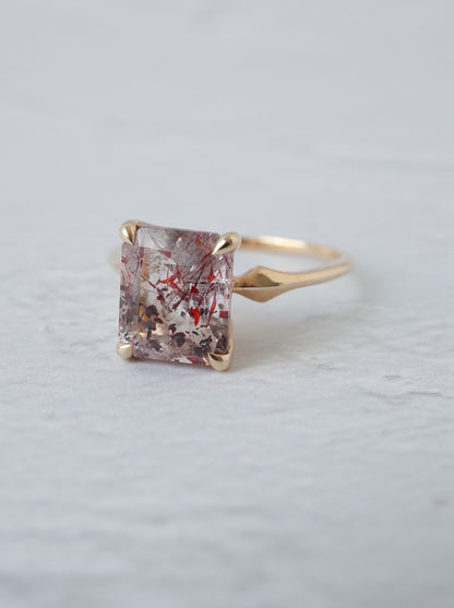Lepidocrocite in Quartz Ring