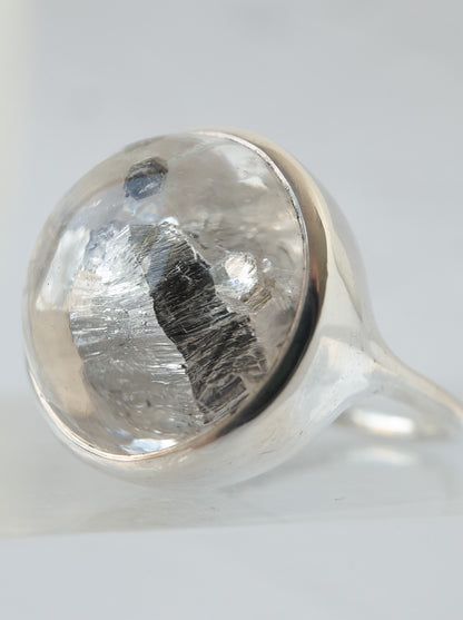 Biotite in Quartz Ring