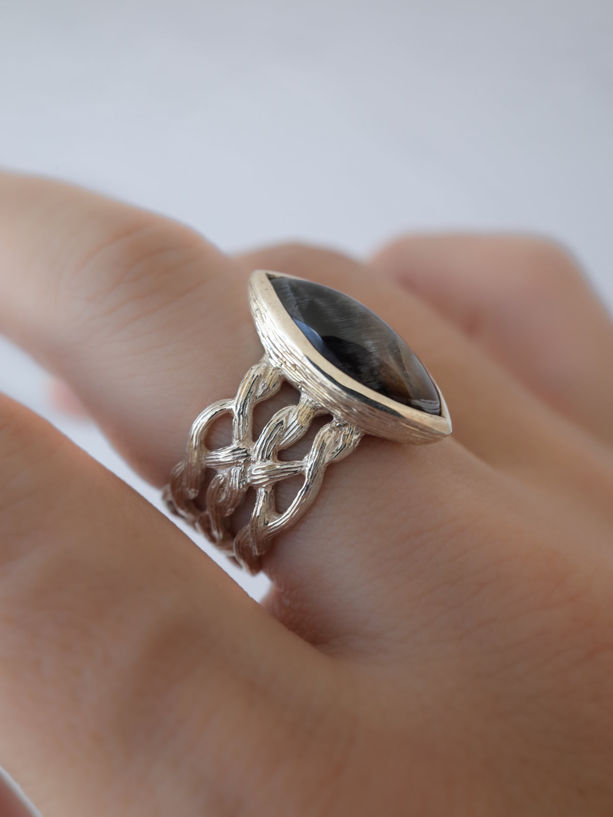 Brookite in Quartz ARAN Ring　