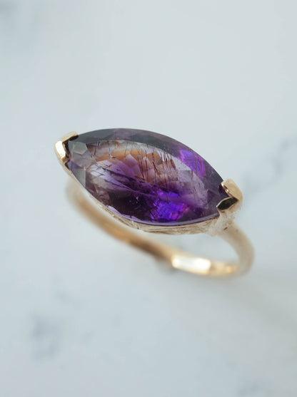 Goethite in Amethyst  Hawaiian Ring
