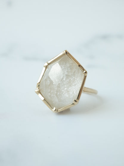 White Garden Quartz Hawaiian Ring - 2