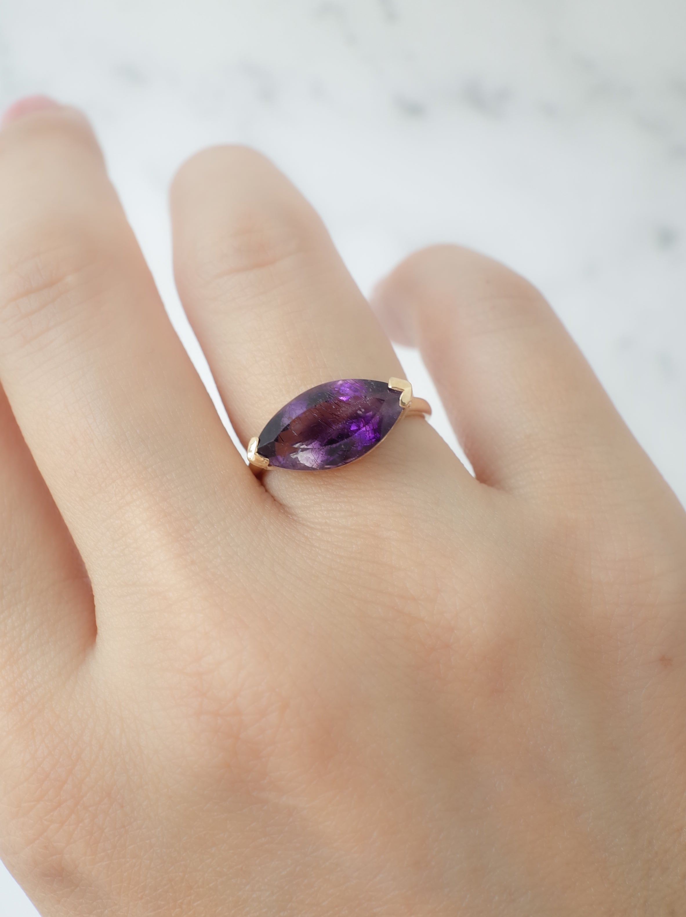 Goethite in Amethyst Hawaiian Ring – MOEMI SUGIMURA