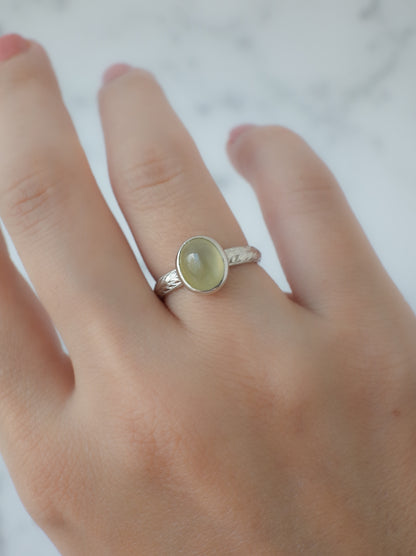 Jadeite Hawaiian Ring - 6